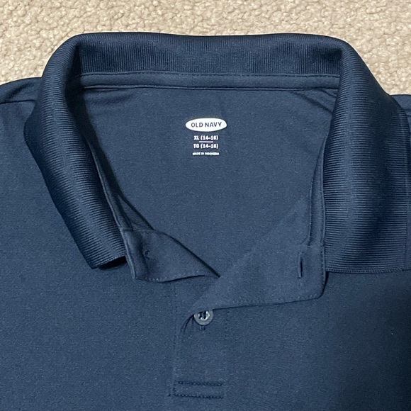 Boys Old Navy polo shirt size XL (14-16) - Picture 2 of 2